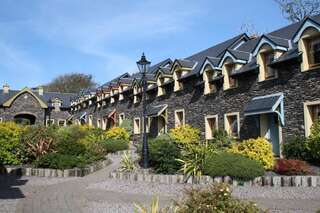 Дома для отпуска Dingle Courtyard Cottages 4 Bed Дингл Дом для отпуска-26