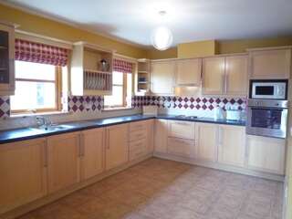 Дома для отпуска Dingle Courtyard Cottages 4 Bed Дингл Дом для отпуска-4